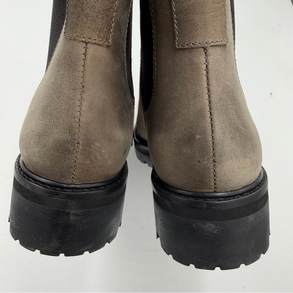 NEW Everlane Mushroom Suede Leather Lug Sole Chelsea Bootie in Size 7.5 - Picture 9 of 12